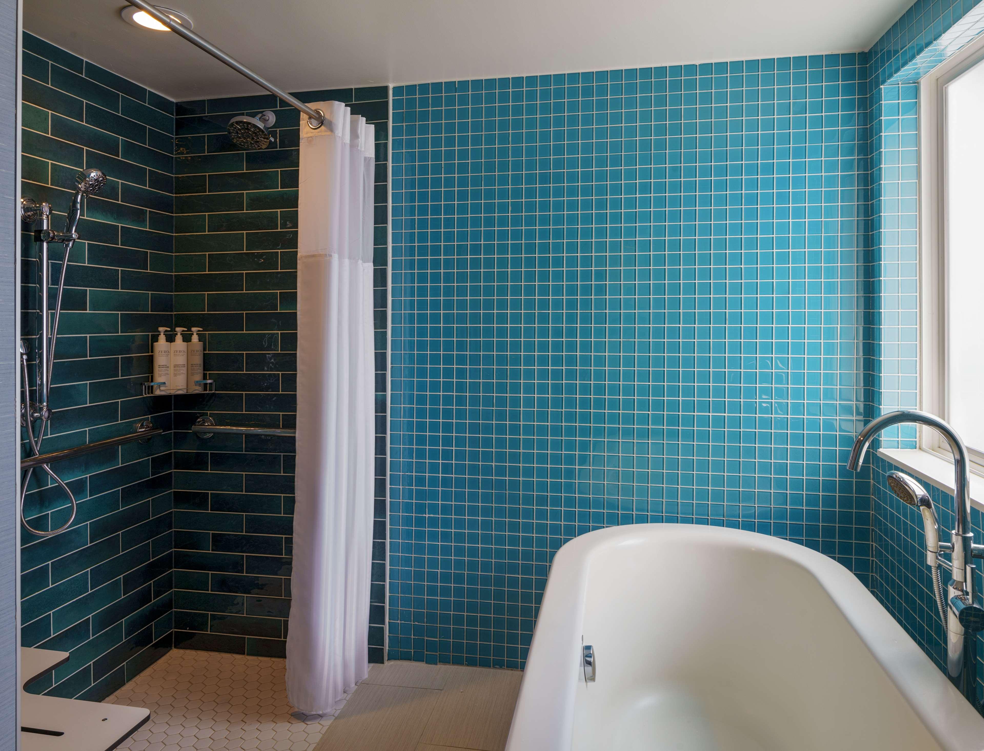 Hilton Garden Doheny Resort 3*
